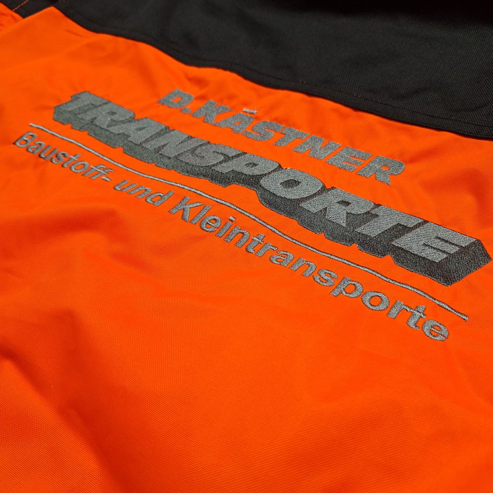 Bestickung Winter-Warnjacke